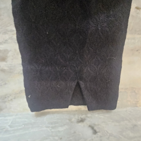 Crown  & Ivy Black Pull-On Pants Textured Modern City Career 4 Petite - Picture 6 of 10